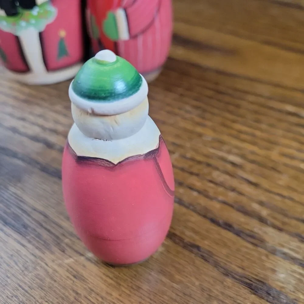 Vintage Hand Painted Santa Claus Matryoshka Nesting Dolls Set Of 5 Christmas